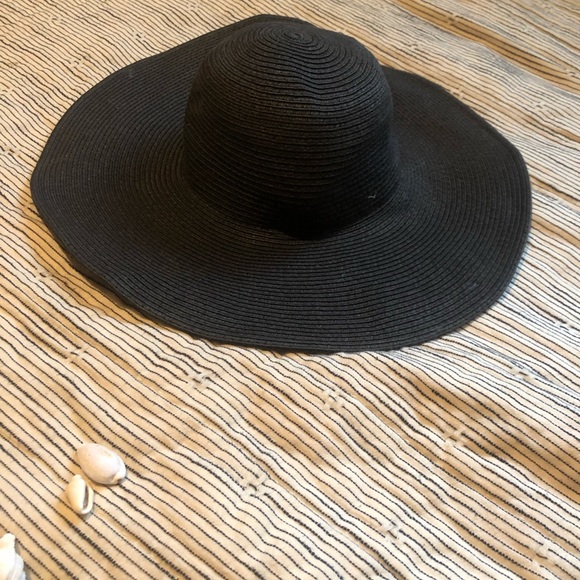 J. Cree floppy black straw sun hat - Picture 2 of 5